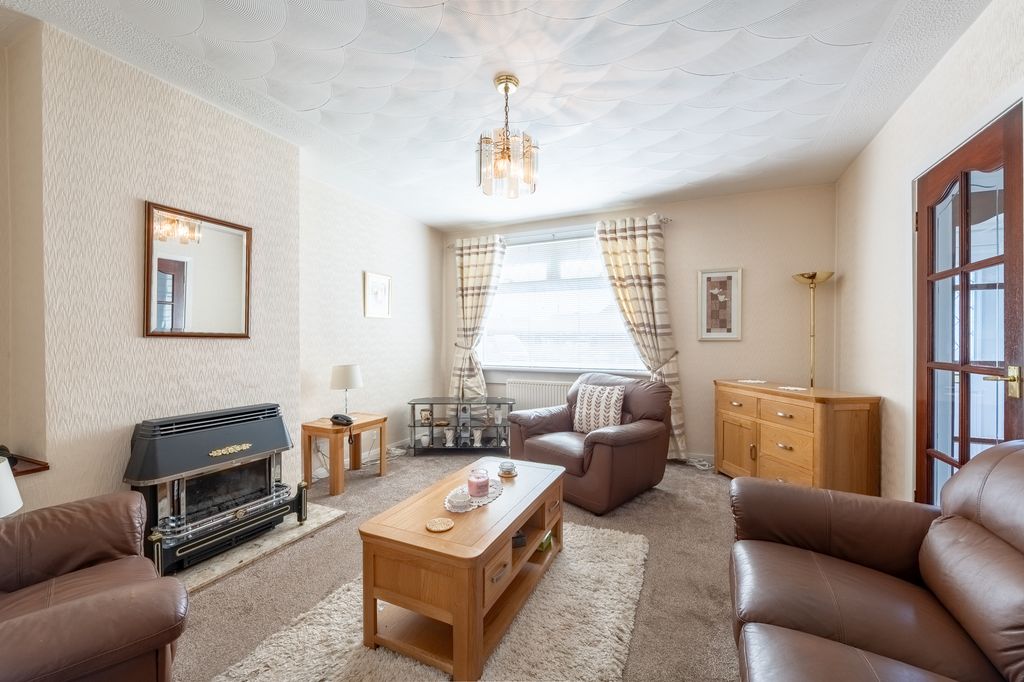 Property photo 2 of 35
