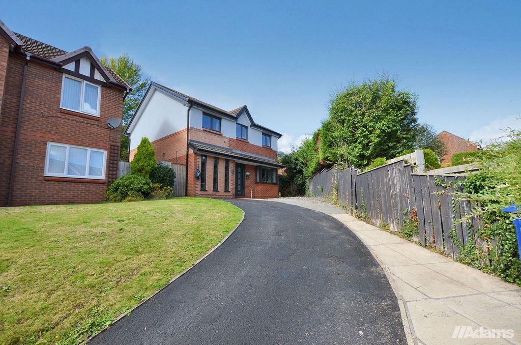 Property photo 1 of 31