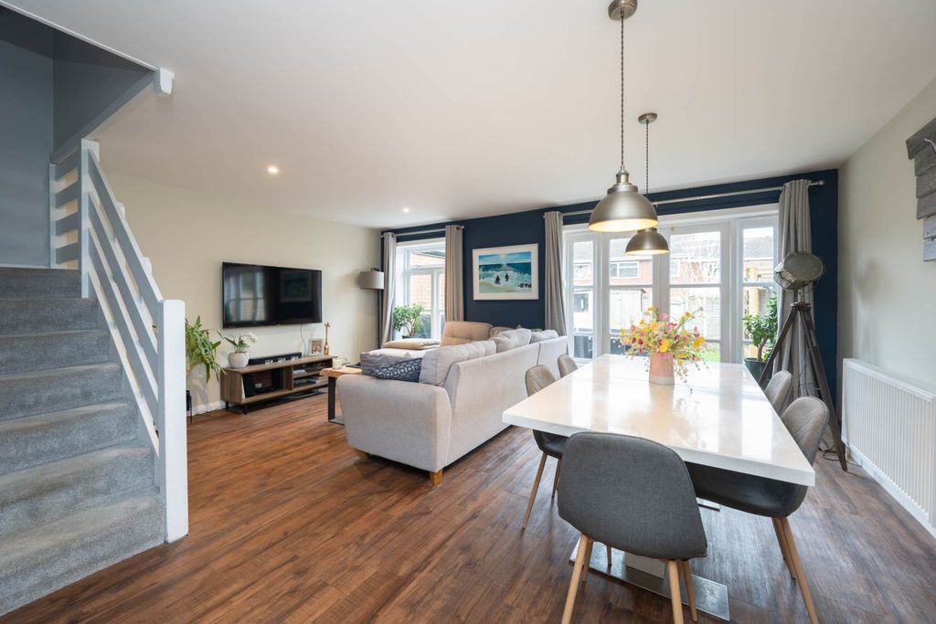 Property photo 3 of 30