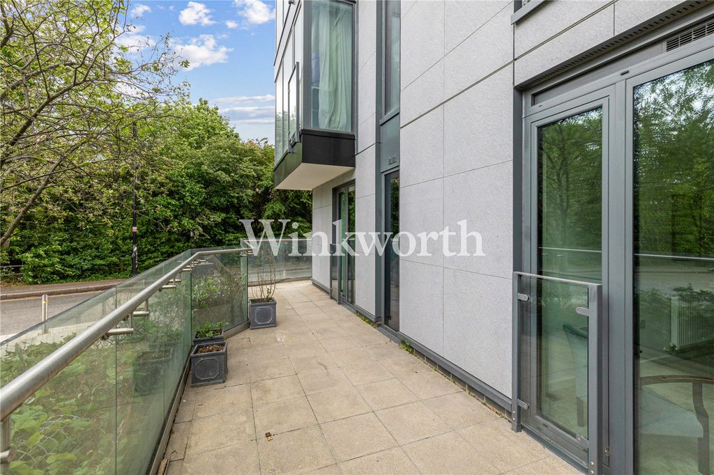Property photo 3 of 14 Picture No. 26