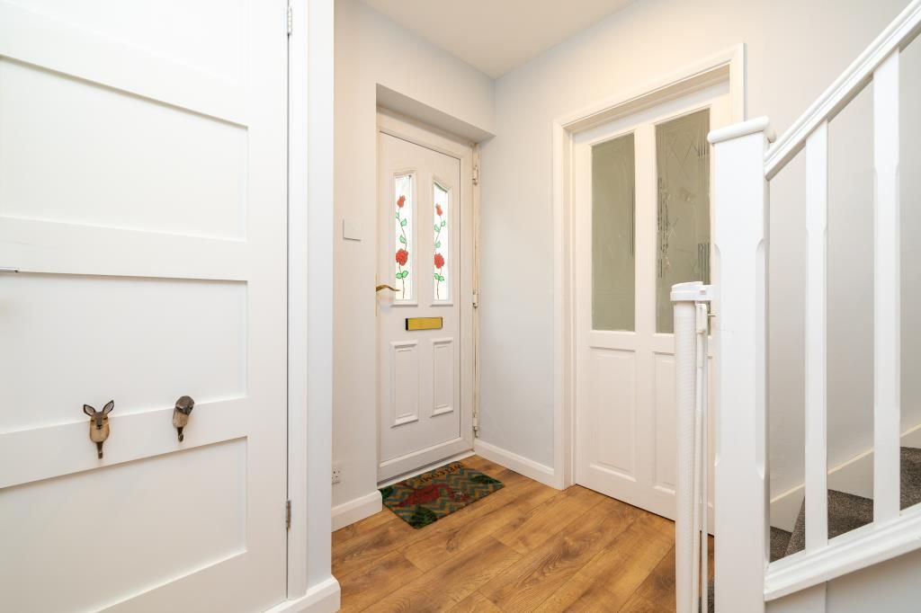 Property photo 2 of 20 Entrance Hall