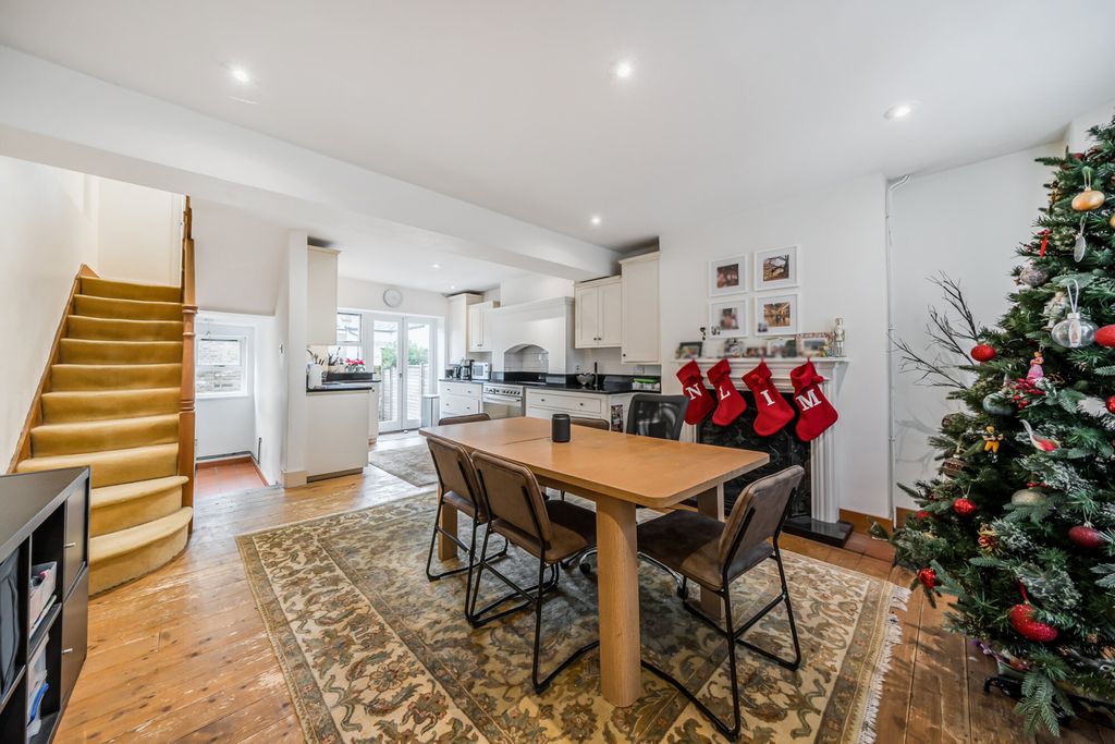Property photo 3 of 20 Dining Room