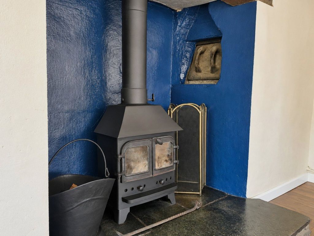 Property photo 3 of 14 3 - Picture No. 07