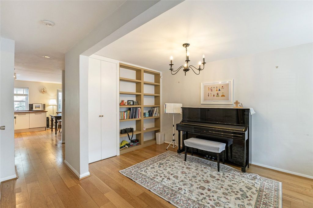 Property photo 3 of 20 Picture No. 13