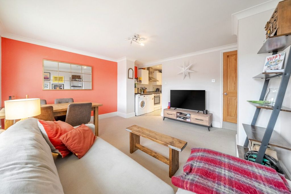 Property photo 2 of 16 Picture No. 08