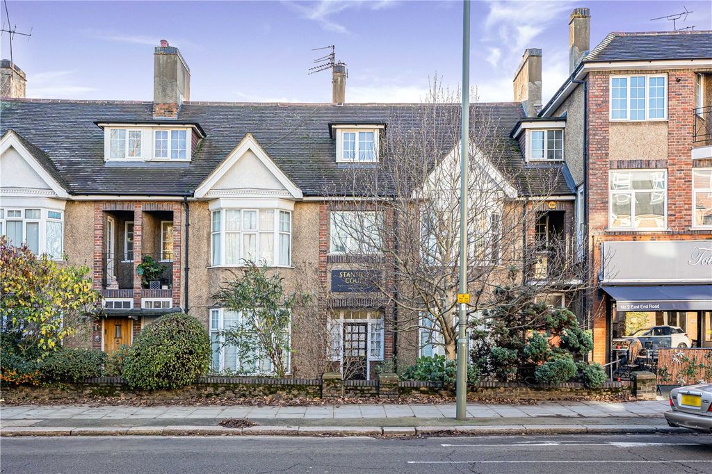 Property photo 1 of 16 Picture No. 11