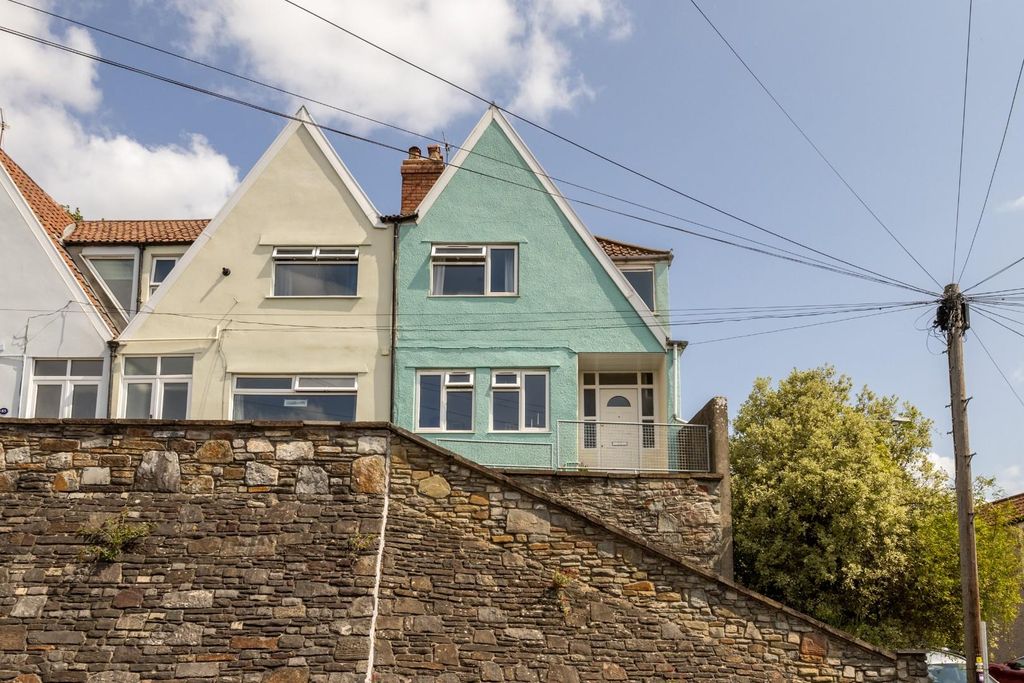 Property photo 2 of 23 89 Cotswold Road, Bs3-36.Jpg