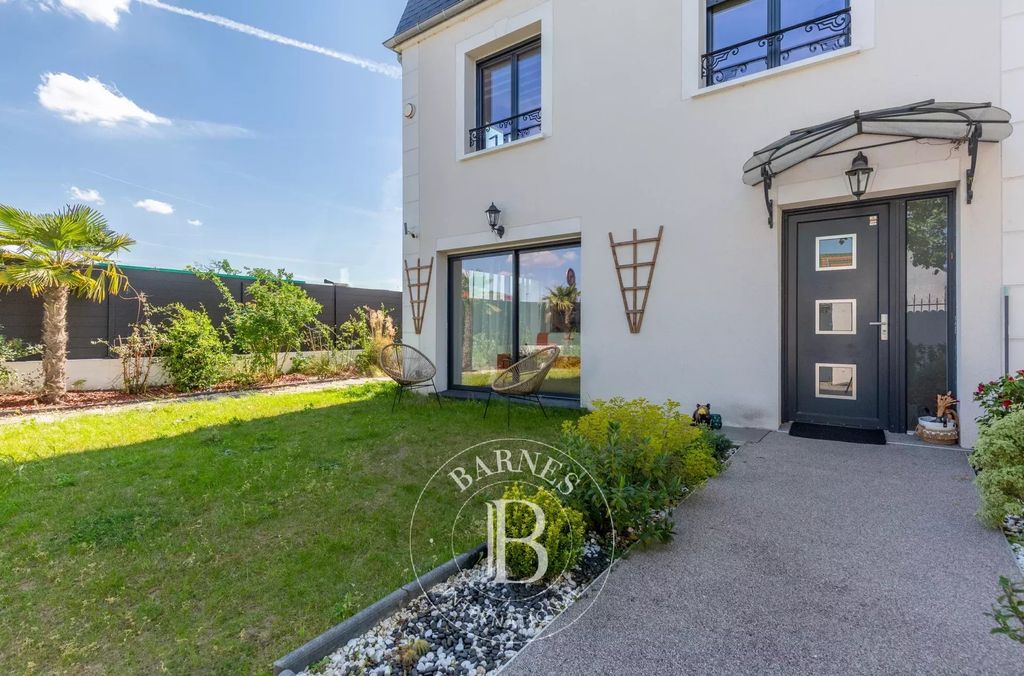 Property photo 2 of 19