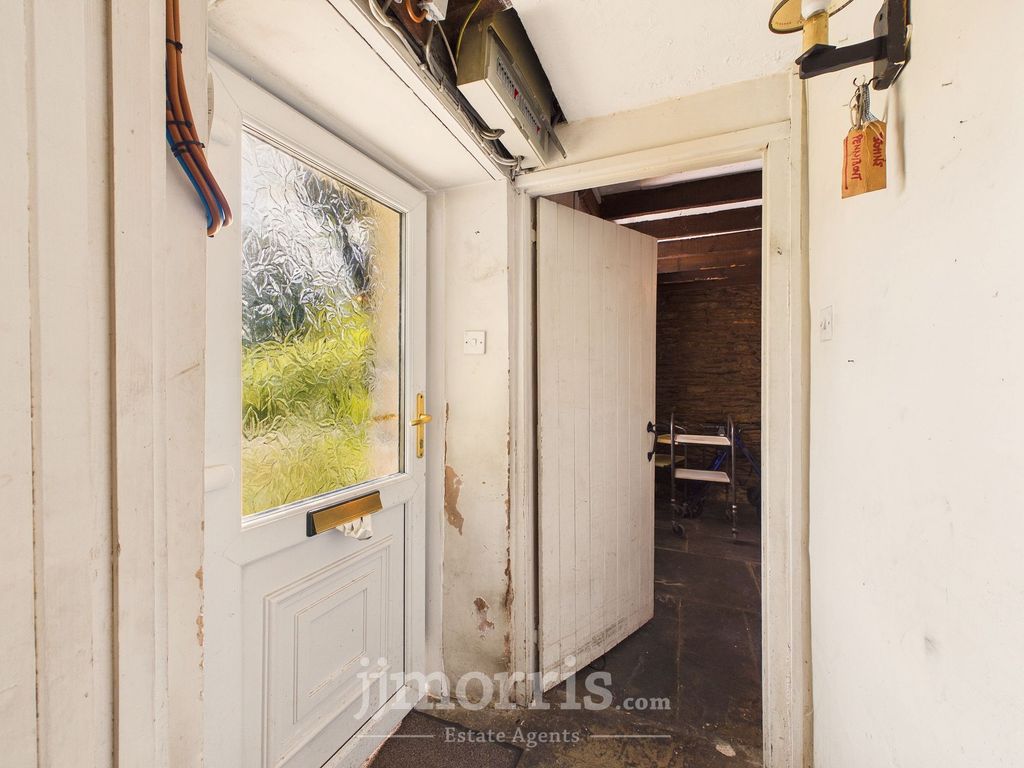 Property photo 3 of 29