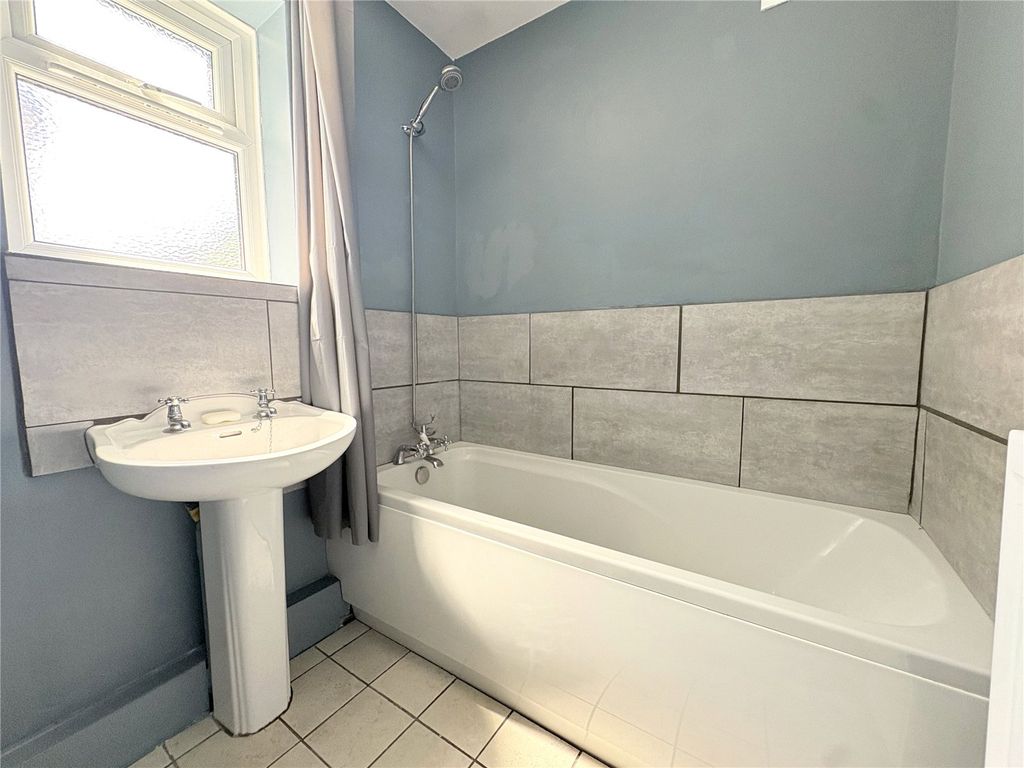 Property photo 3 of 14 Picture No. 31