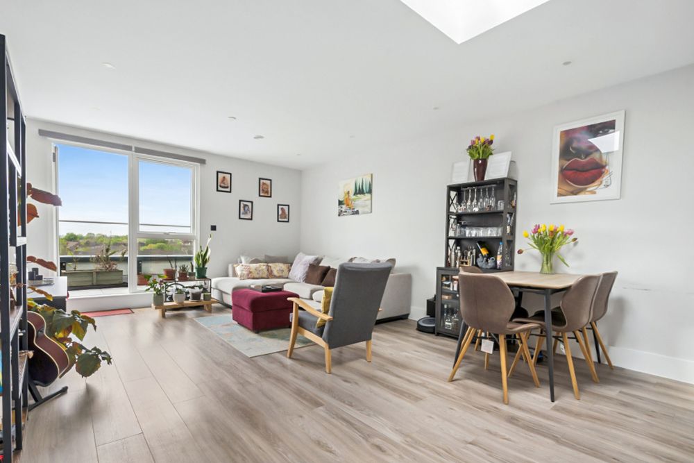 Property photo 1 of 9