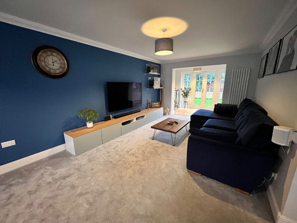 Property photo 3 of 22 4358594