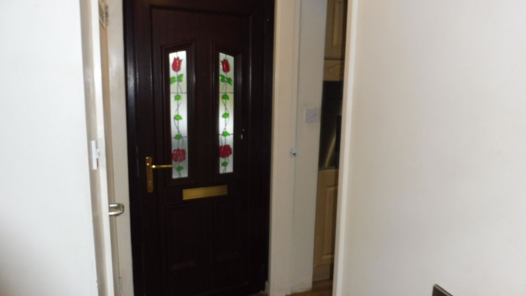 Property photo 2 of 11 Entrance