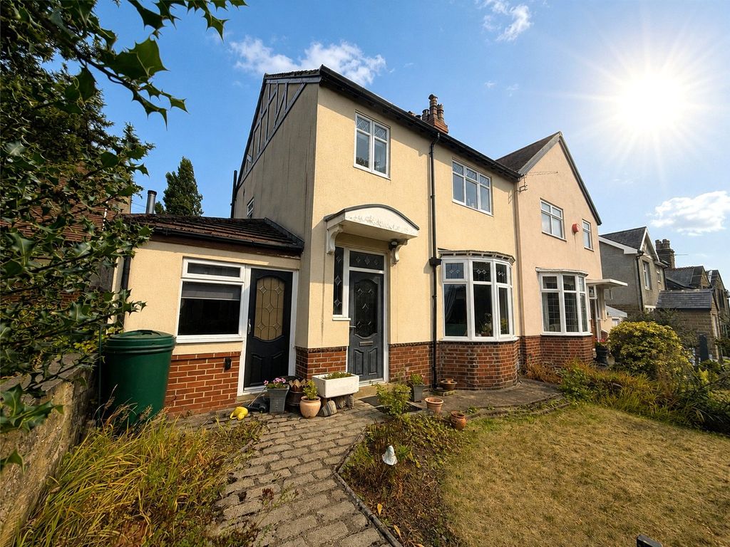 Property photo 1 of 18 Front