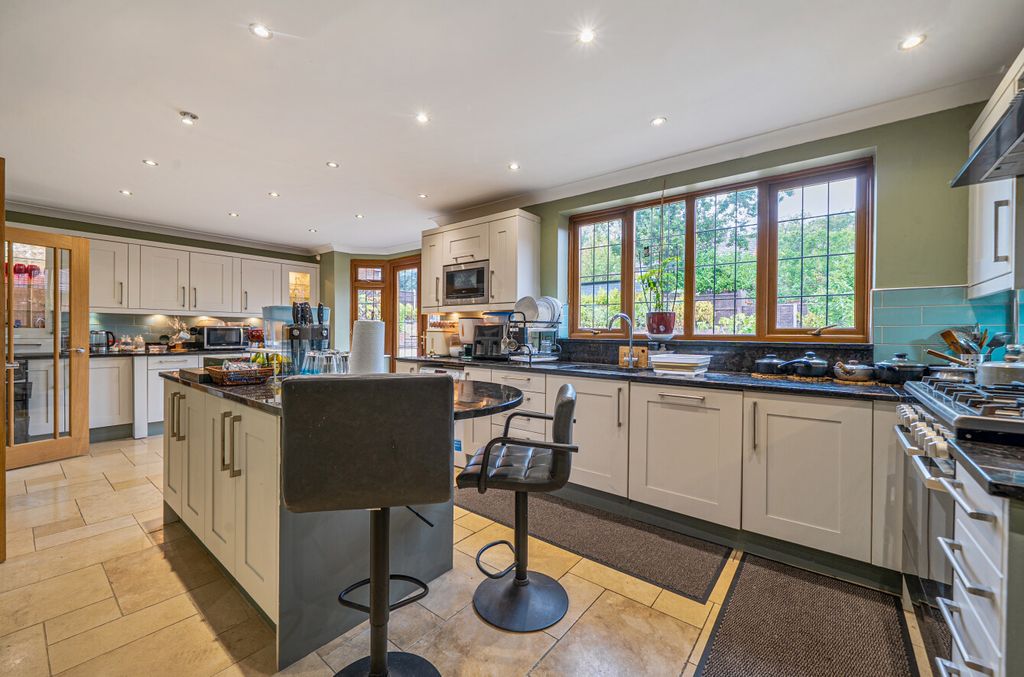 Property photo 3 of 36 13-6Accb83d09081-...