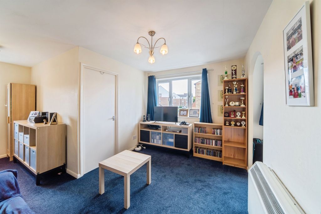 Property photo 3 of 17