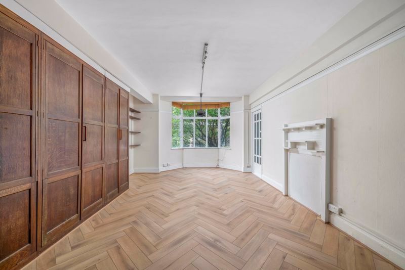 Property photo 2 of 10 Photo 5