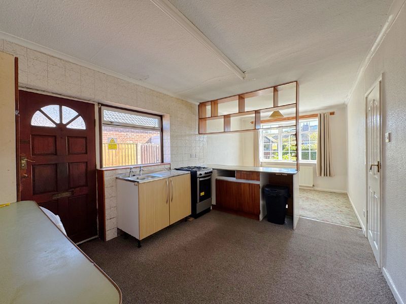Property photo 3 of 23 Dining Kitchen