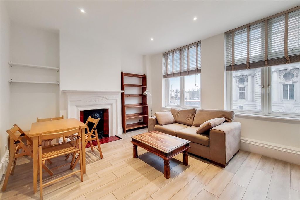 Property photo 1 of 8 3_Kitchen Reception-0.Jpg