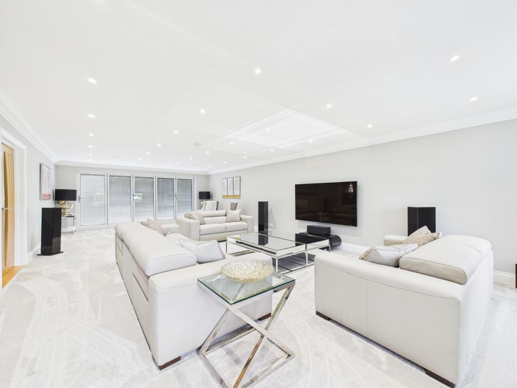 Additional image 8 of 5 bed detached house to rentSkylark Meadows, Whiteley PO15