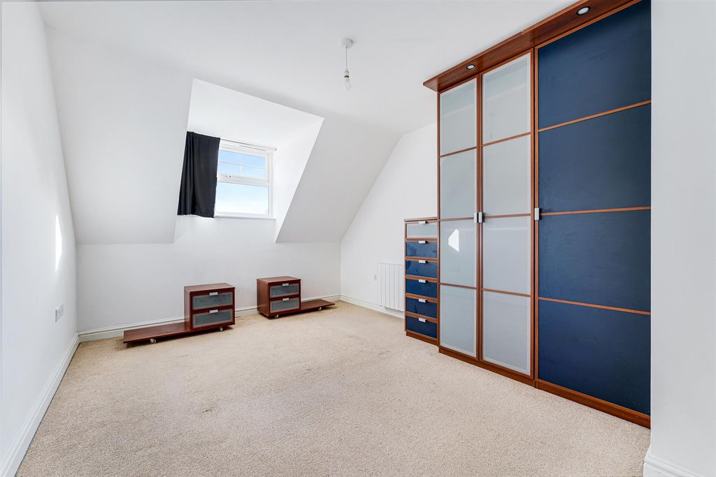 Property photo 3 of 21 Image 3