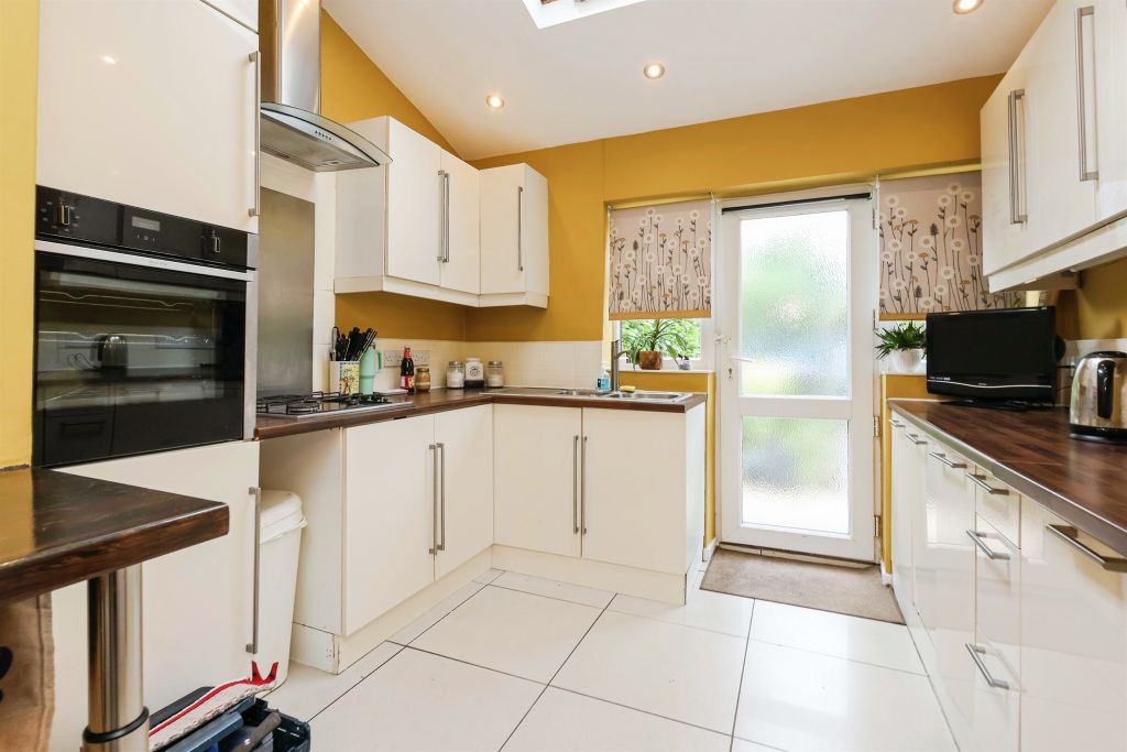 Property photo 3 of 17
