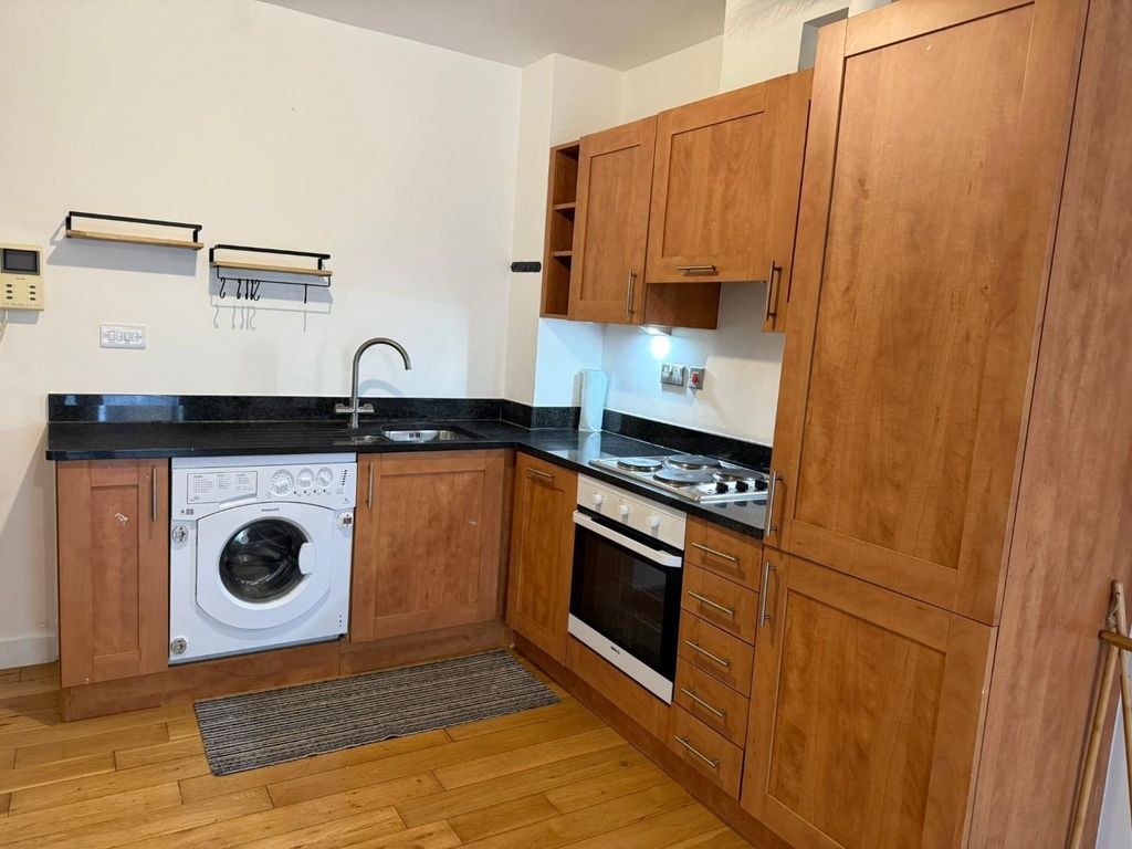 Property photo 2 of 11 Img-20251015-Wa0023.Jpg