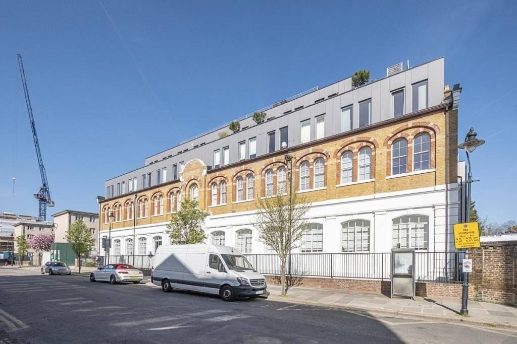 Property photo 2 of 17 Gallery