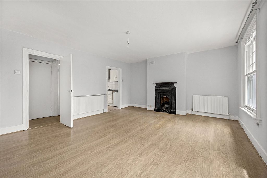 Property photo 2 of 8 Picture No. 04