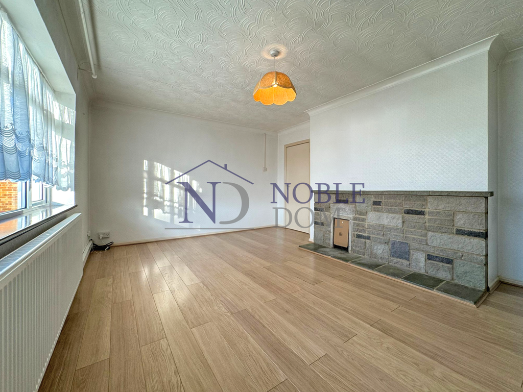 Property photo 3 of 11 Gallery