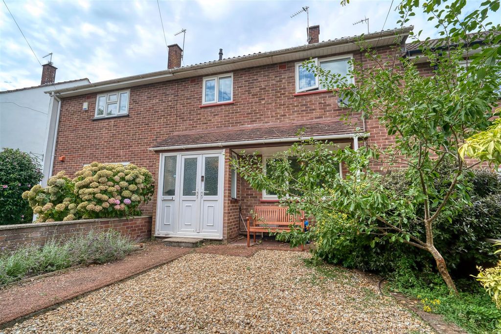 Property photo 1 of 18