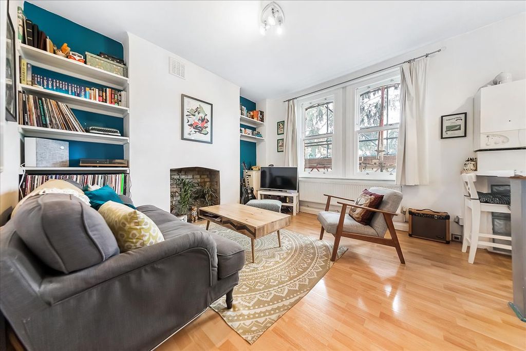 Property photo 2 of 11