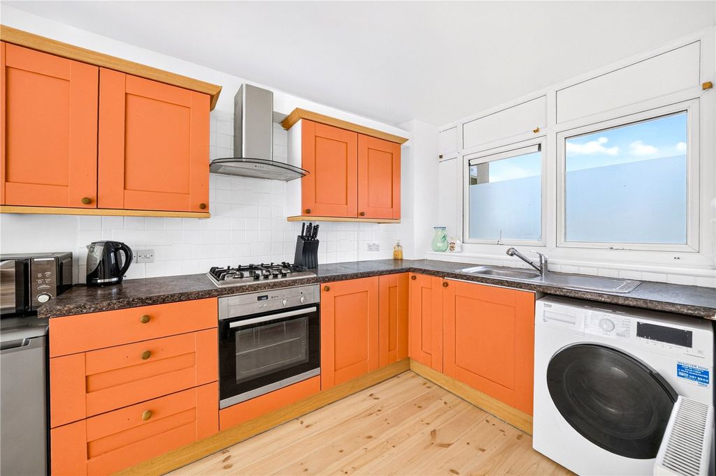 Property photo 2 of 14 Picture No. 07