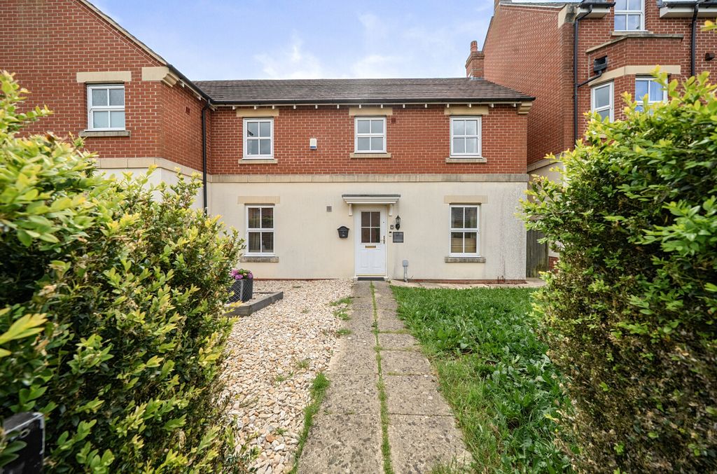 Property photo 1 of 20 1464622-10-6A06E9...
