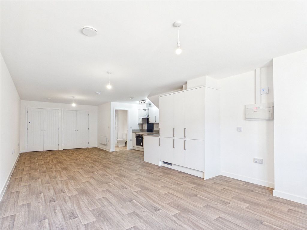 Property photo 1 of 6 Picture No. 05