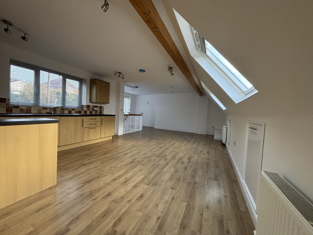 Property photo 3 of 11 Img_4532