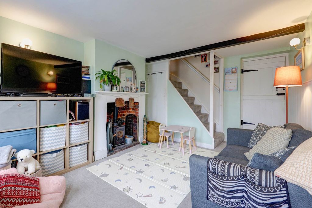 Property photo 2 of 12
