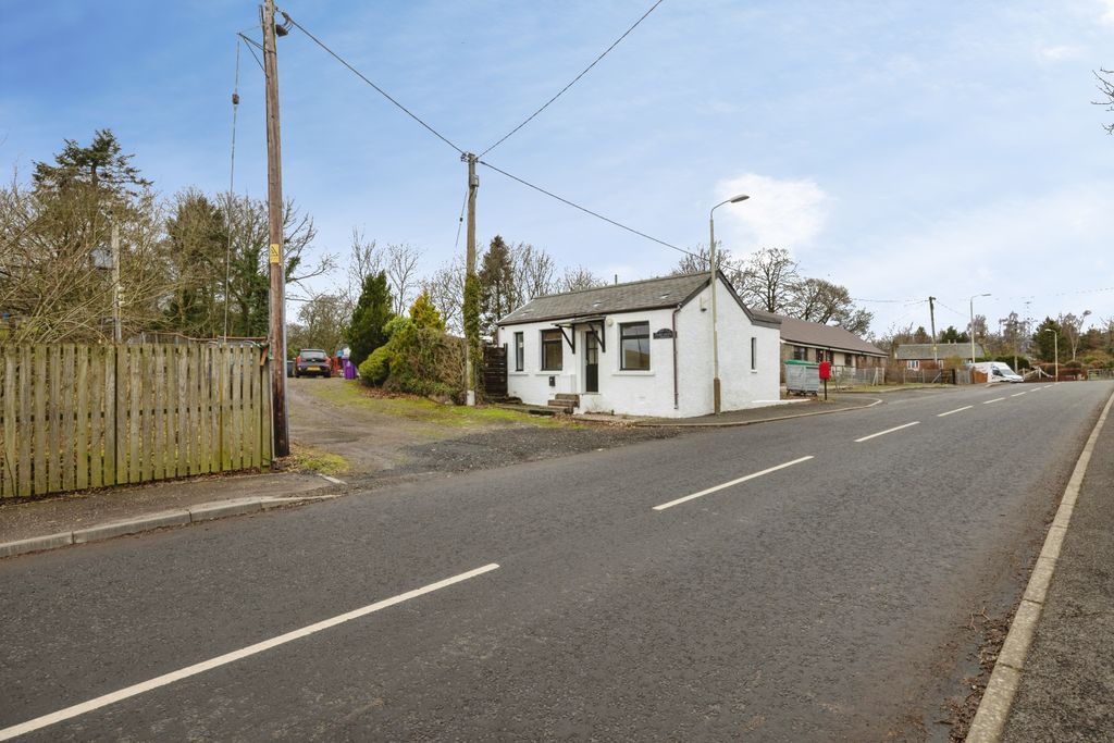 Property photo 2 of 15 Front View