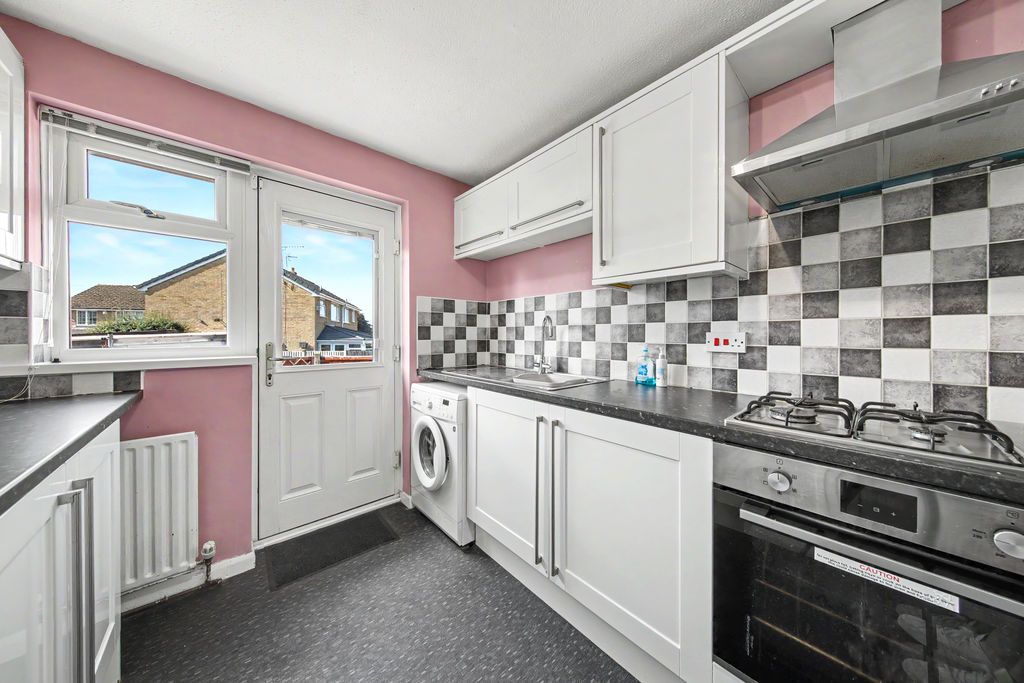 Property photo 2 of 24 Kitchen