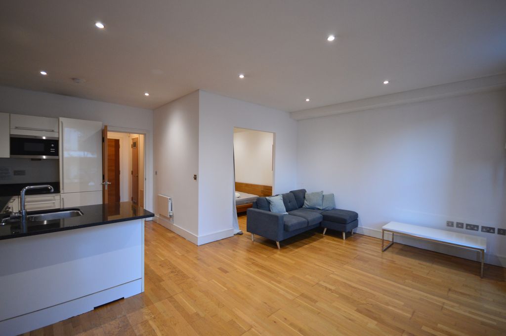 Property photo 1 of 10 1 Double Bedroom Apartment To Rent