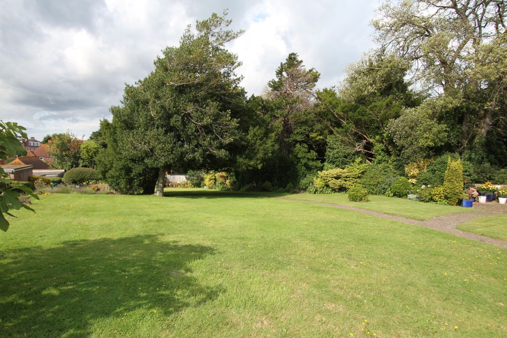 Property photo 3 of 11