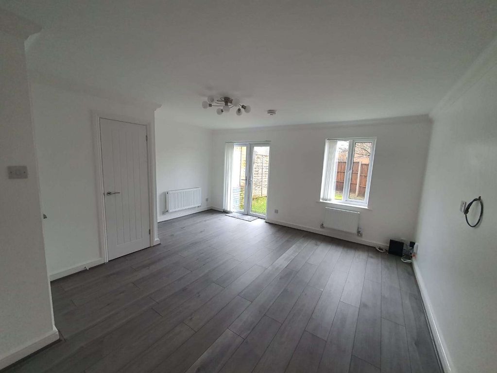 Property photo 3 of 22 Gallery