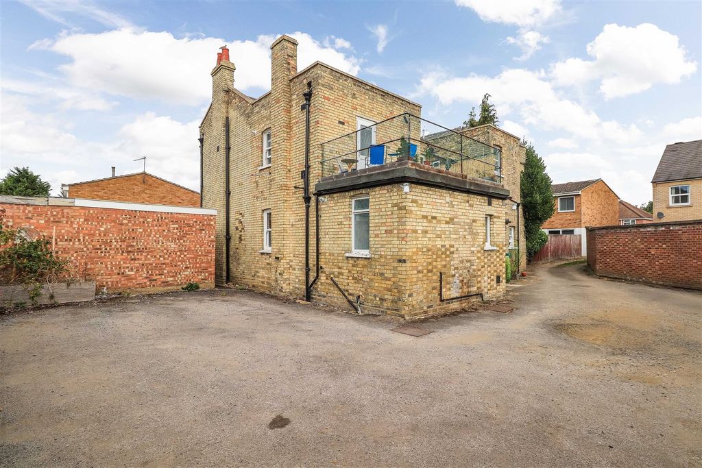 Property photo 1 of 13 Img (14).Jpg