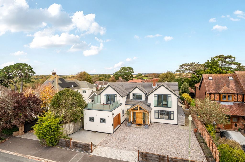 Property photo 1 of 16 1369598-1-68F1681...