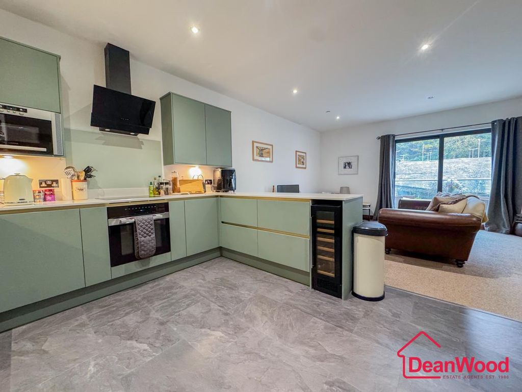 Property photo 3 of 19 3.Jpg