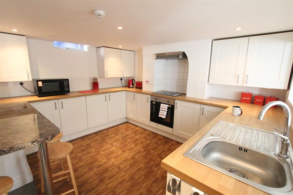 Property photo 3 of 9 Img_8762.Jpg