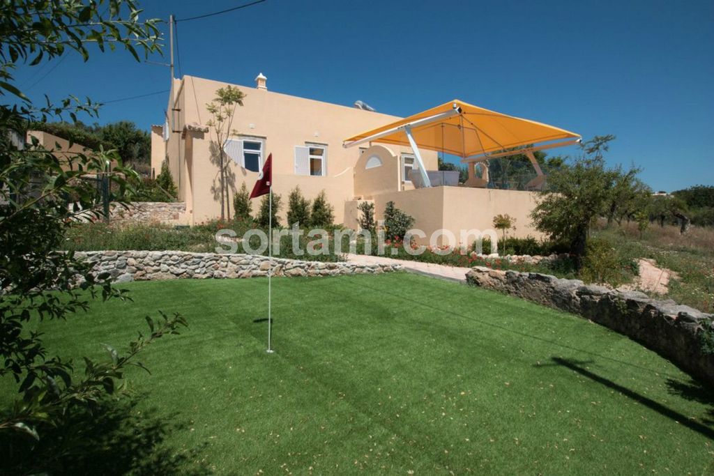 Property photo 2 of 54