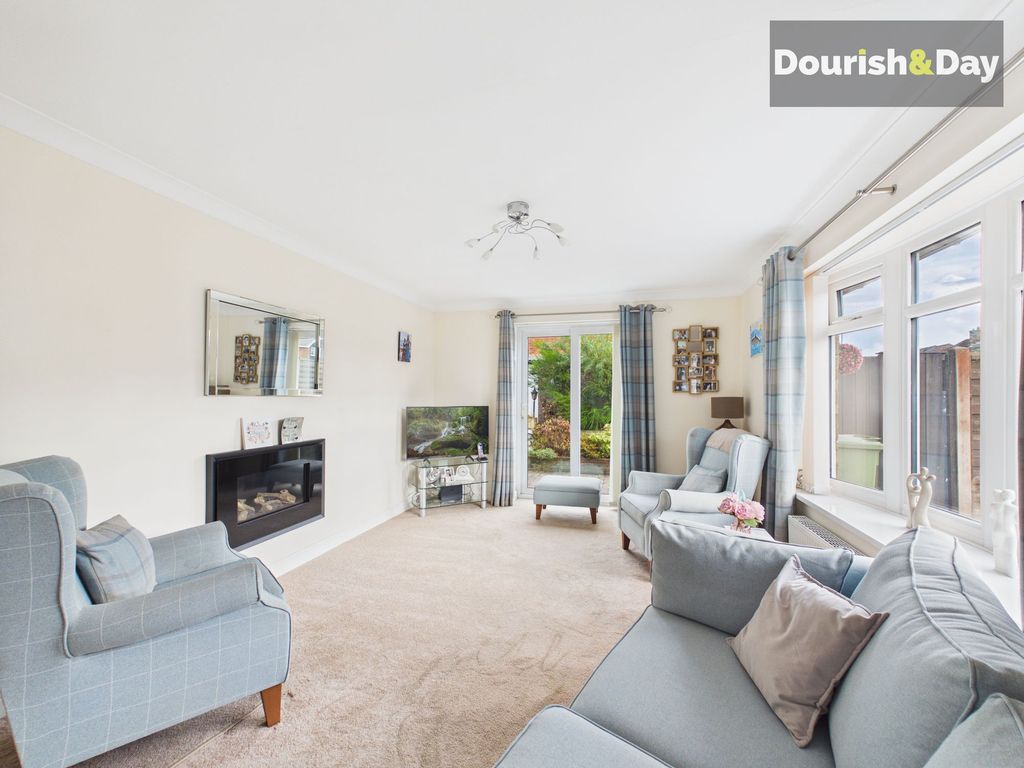 Property photo 2 of 16