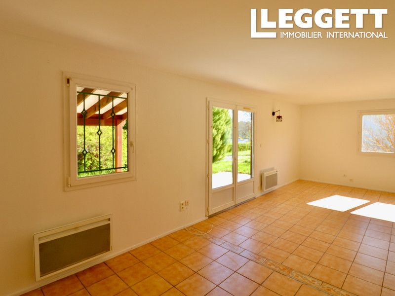 Property photo 3 of 10