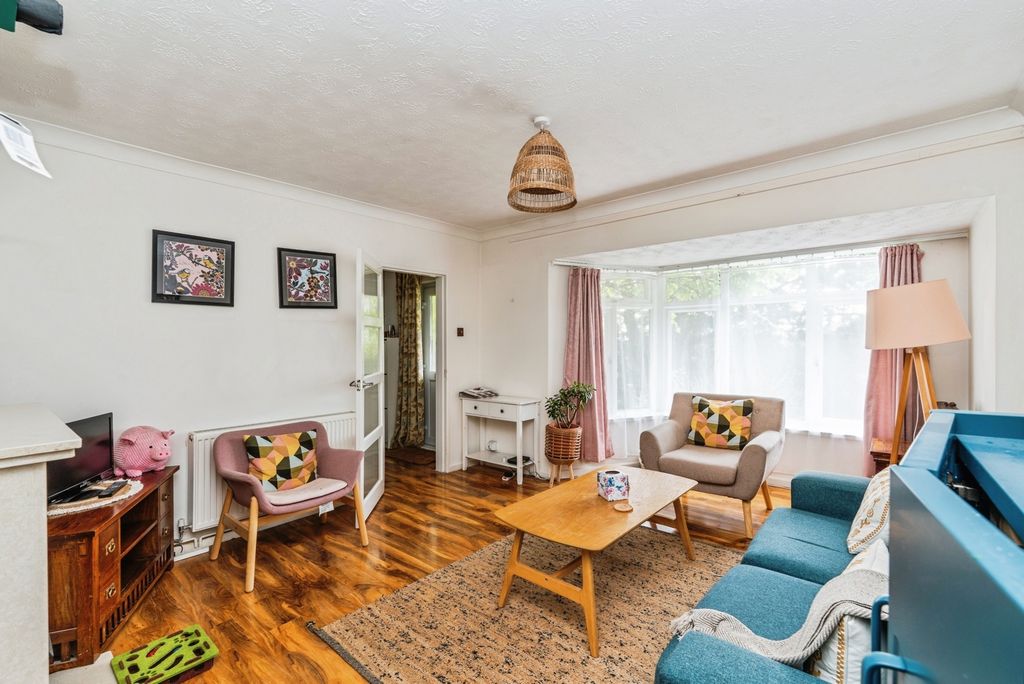 Property photo 1 of 16 Pbox-Img.Jpg